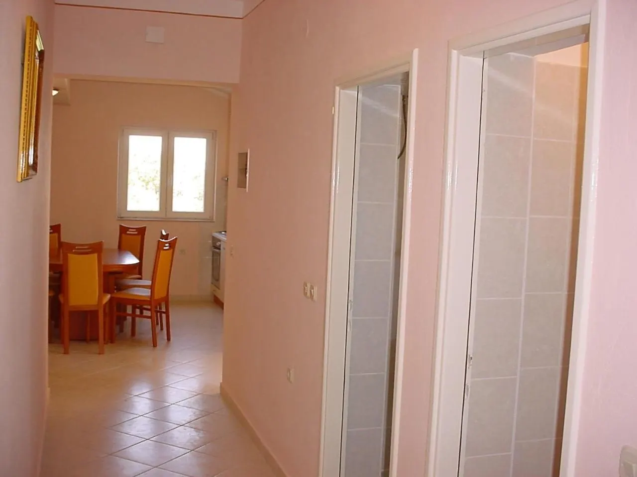 Family Friendly Apartments With A Swimming Pool Kali, Ugljan - 23026