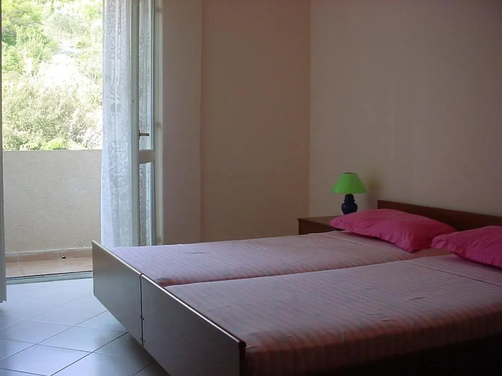 Family Friendly Apartments With A Swimming Pool Kali, Ugljan - 23026 Croatia