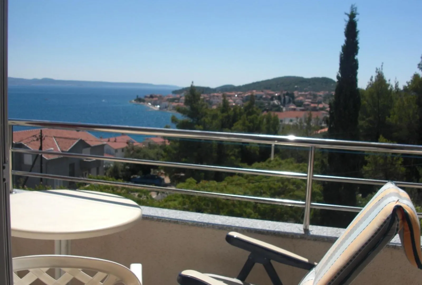 Family Friendly Apartments With A Swimming Pool Kali, Ugljan - 23026