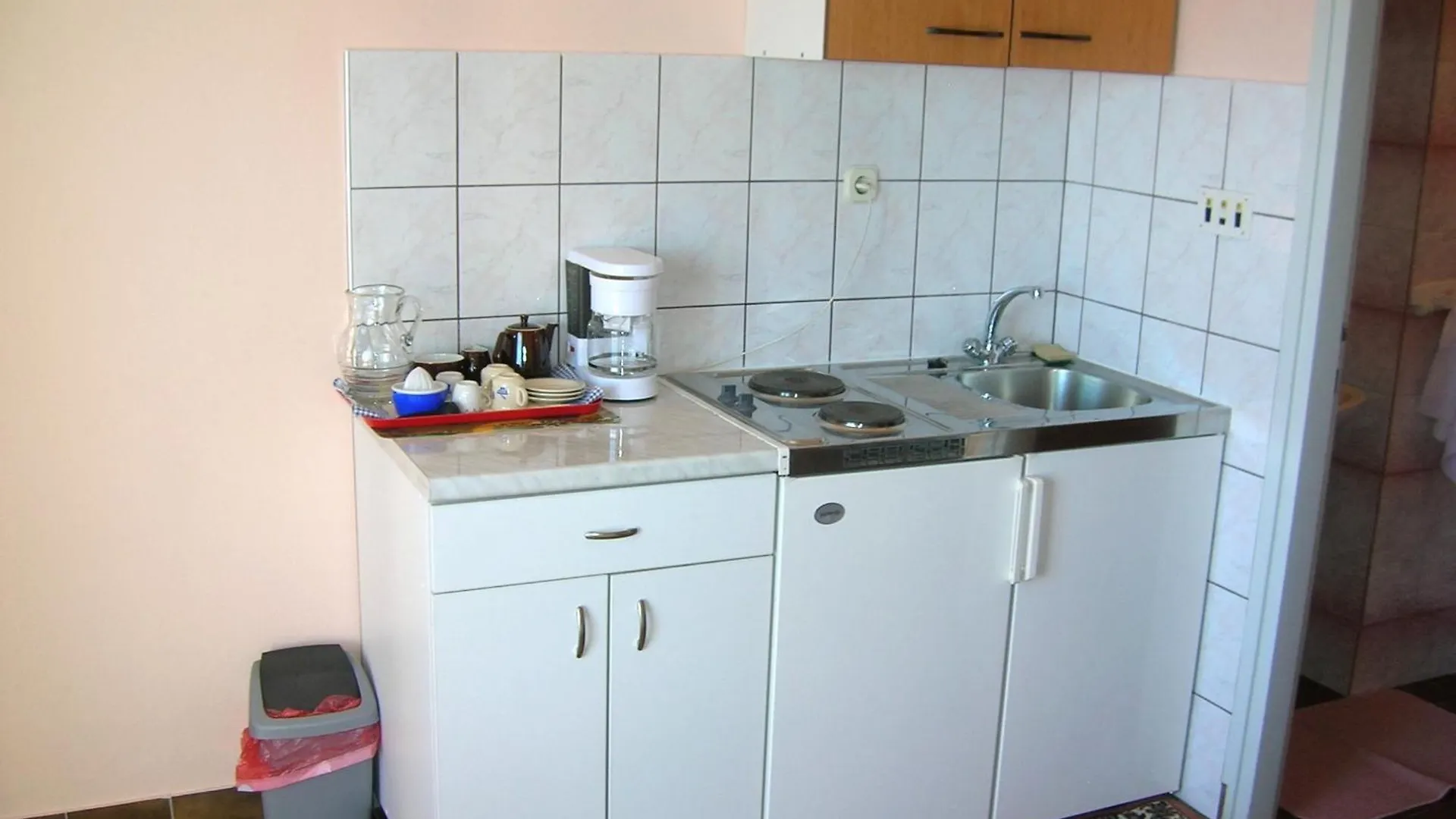 Family Friendly Apartments With A Swimming Pool Kali, Ugljan - 23026 Kali