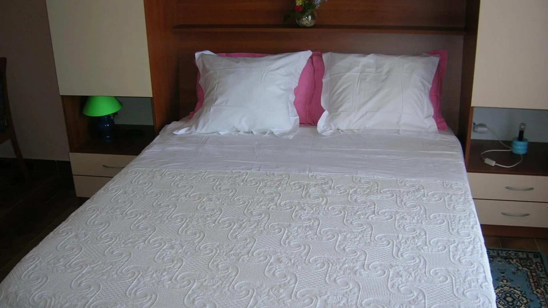 Family Friendly Apartments With A Swimming Pool Kali, Ugljan - 23026  Kali