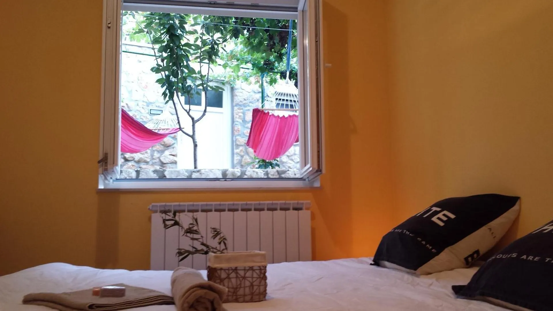 Family Friendly Apartments With A Swimming Pool Kali, Ugljan - 23026 Kali