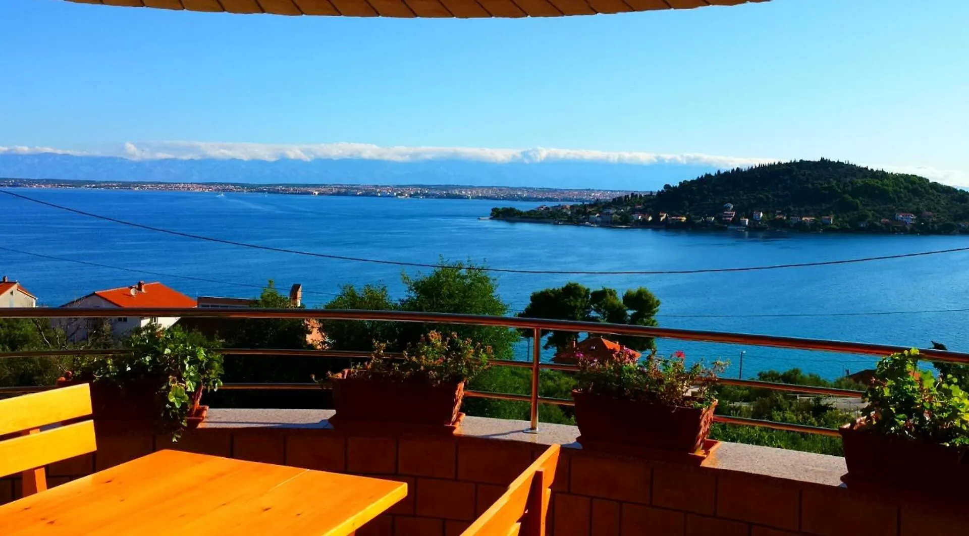 Family Friendly Apartments With A Swimming Pool Kali, Ugljan - 23026