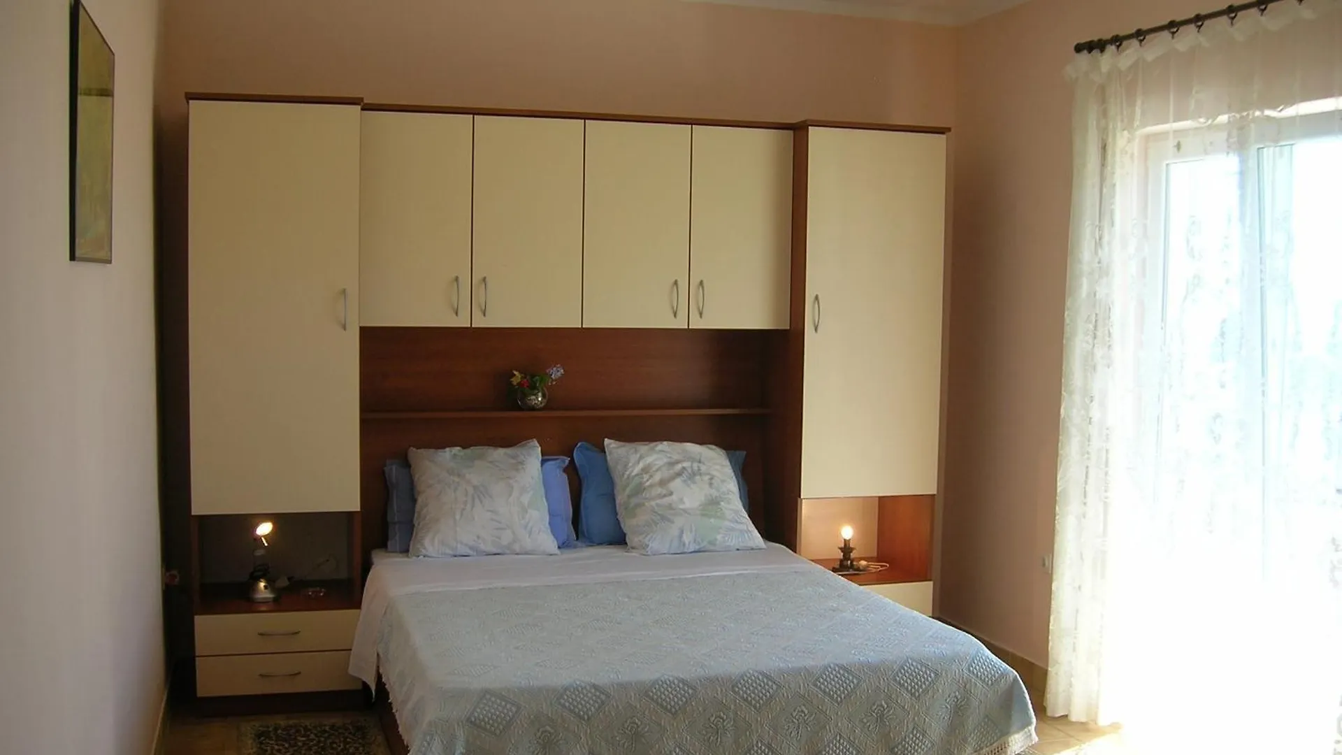 Family Friendly Apartments With A Swimming Pool Kali, Ugljan - 23026 カリ