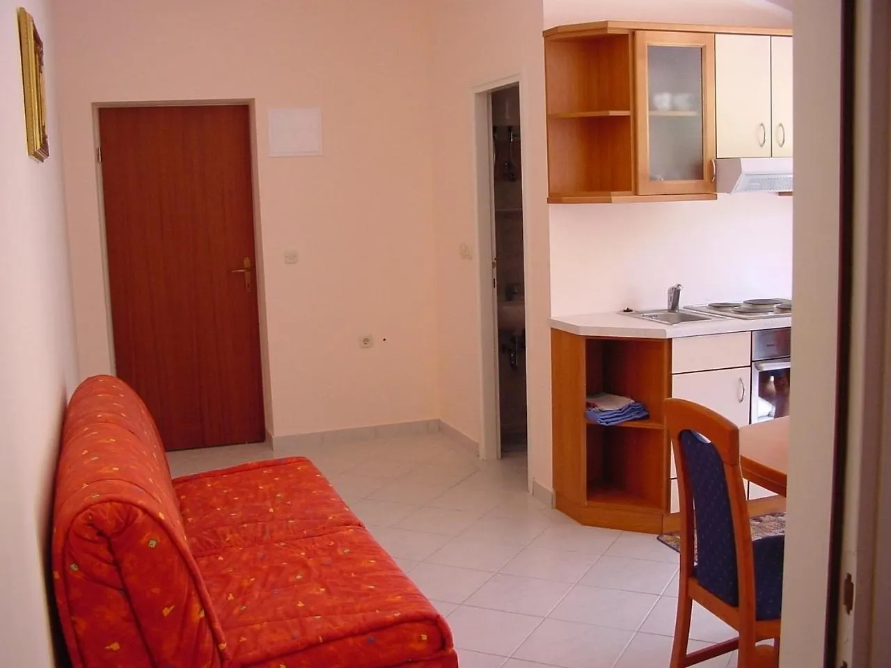 Family Friendly Apartments With A Swimming Pool Kali, Ugljan - 23026  カリ