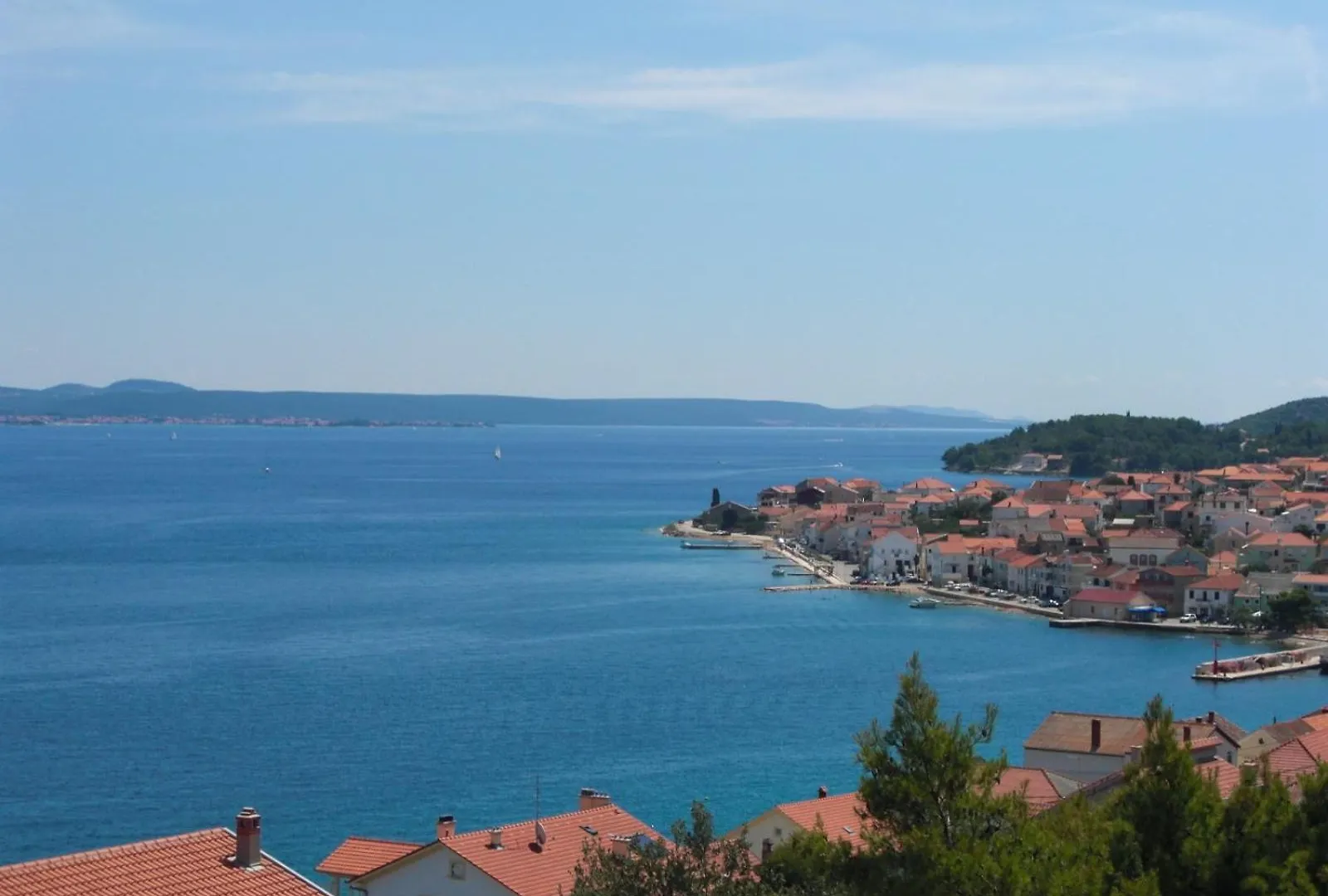 Family Friendly Apartments With A Swimming Pool Kali, Ugljan - 23026 0*, Kali Croatia
