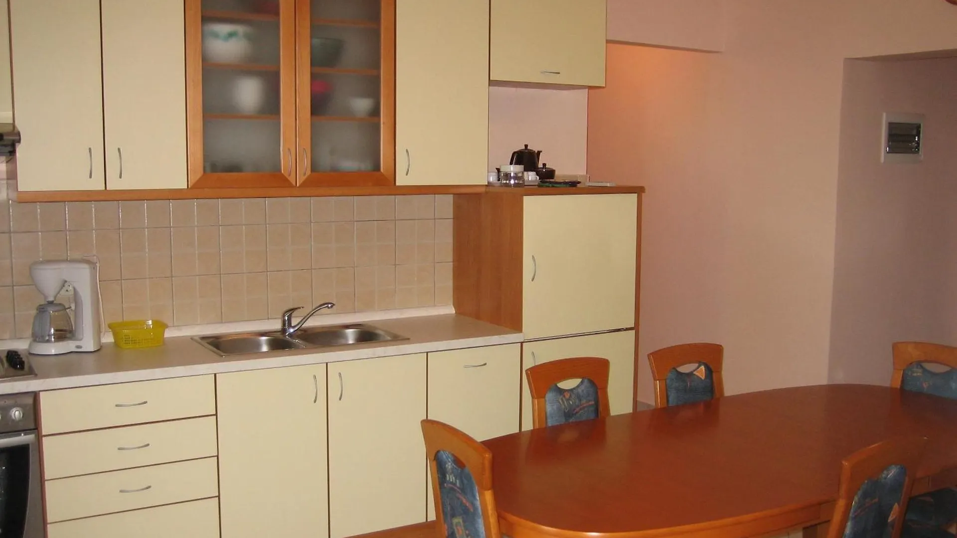 Family Friendly Apartments With A Swimming Pool Kali, Ugljan - 23026 Croatia